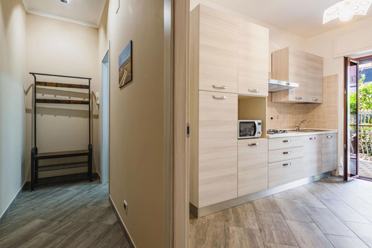 Lemon Tree Apartments By Wonderful Italy Giardini Naxos Exteriör bild